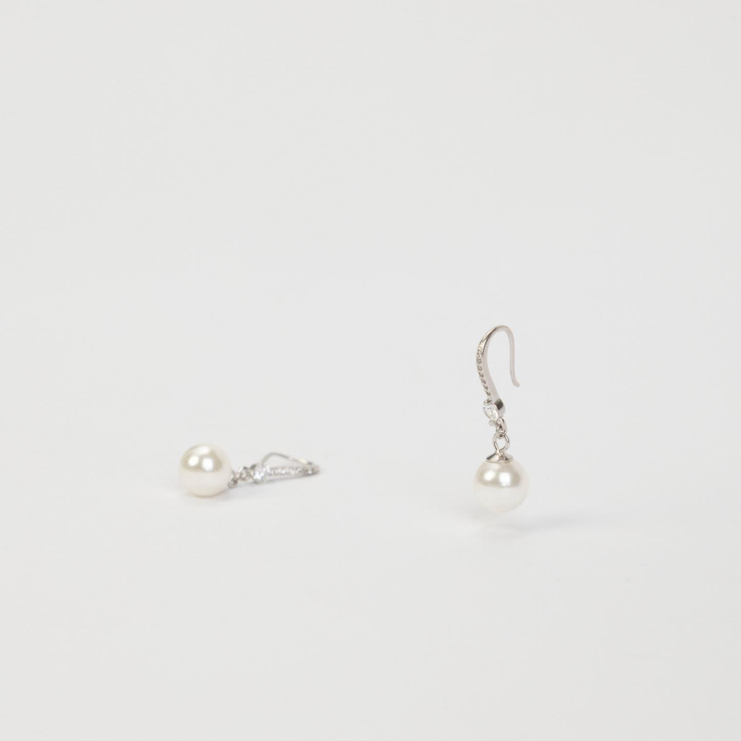 Srebrne kolczyki Pearl Drop