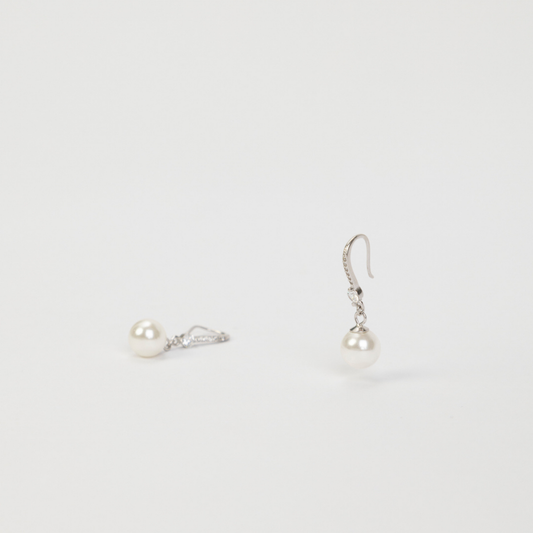 Srebrne kolczyki Pearl Drop